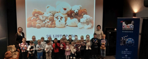 Misiowe święto między ekranem a półkami - galeria fotografii