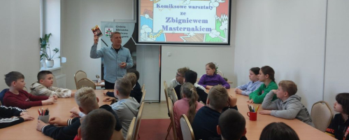 Od słowa do rysunku - warsztaty komiksowe ze Zbigniewem Masternakiem - galeria fotografii